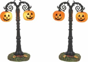 Department 56 Village Collection Accessories Halloween Hallows Eve Pumpkin Street Lamps Lit Figurine Set, 4.3 Inch, Multicolor
